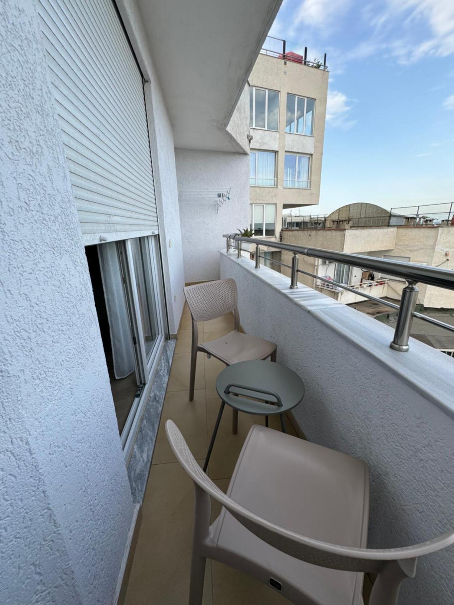 Port View Apartment 2 Durrës Buitenkant foto